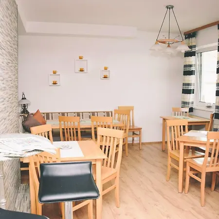 בית הארחה Stuhleck S'platzl שפיטל אם זמרינג